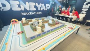 TEKNOFEST İstanbul'da kıyasıya yarış! 130 öğrenci ter döktü