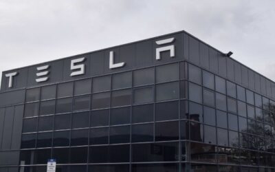Tesla’nın geliri arttı ama kar beklentilerin altında kaldı
