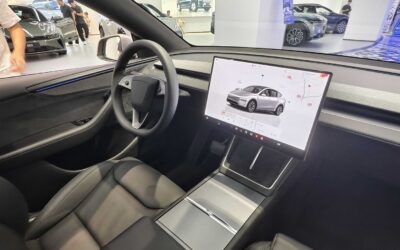 Tesla otonom sürüş iddialarıyla tüketicileri aldatıyor mu?