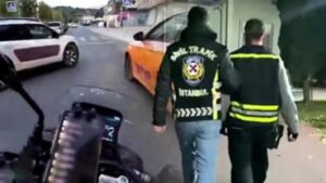 Trafikte şov pahalıya patladı! "Akrobat"a gereği yapıldı