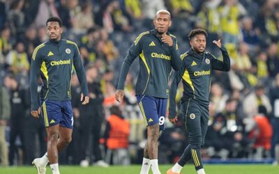 TRANSFER HABERİ: Fenerbahçe'de flaş ayrılık gelişmesi! Teklifleri değerlendirmeye aldı