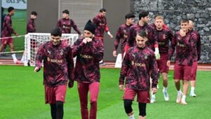 TRANSFER HABERLERİ | O futbolcu Galatasaray'dan ayrılmayacak!