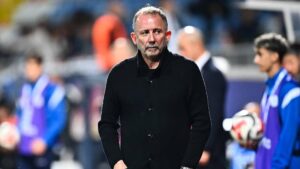 Tribünlerden tepki! Beşiktaş taraftarı çılgına döndü