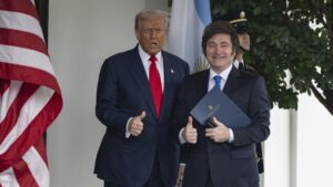 Trump, Arjantin seçimlerinde Milei'yi destekleyecek