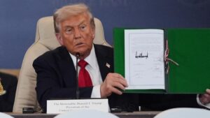 Trump, Mısır'da Gazze planını açıkladı: Kalıcı barışa doğru ilerliyoruz