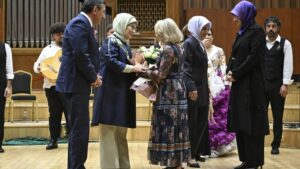 Tüm gelirlerini Gazze'ye bağışladılar! Türkiye'de İspanyol rüzgarı esti