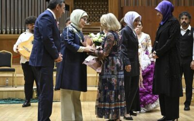 Tüm gelirlerini Gazze'ye bağışladılar! Türkiye'de İspanyol rüzgarı esti