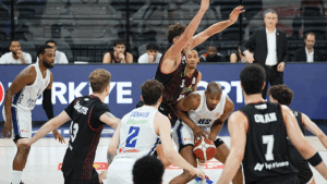 Anadolu Efes 104-72 Glint Manisa Basket