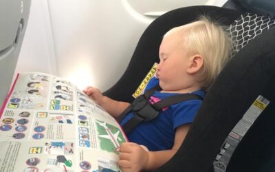 Uçakta bebekleri sakinleştirmenin 3 yöntemi