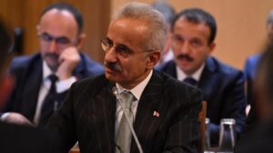 Uraloğlu: Havacılık sektöründe 25 milyar dolar yatırımı hayata geçirdik