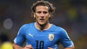 Uruguaylı efsane Diego Forlan hastaneye kaldırıldı! Üç kaburgası kırıldı, pnömotoraks geçirdi