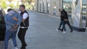 Uşak'ta zehir tacirlerine operasyon! Çok sayıda kişi tutuklandı