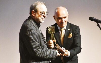 Usta yönetmen Semih Kaplanoğlu ödülünü Gazze'ye adadı