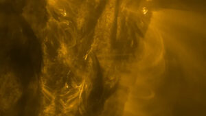 Avrupa Uzay Ajansı'ndan korkutan açıklama: "Hiçbir uzay aracı güvende değil"