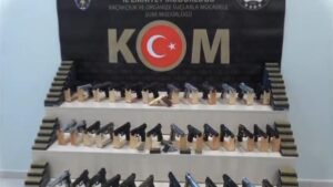 Van merkezli 5 ilde silah kaçakçılığı operasyonu: 5 gözaltı