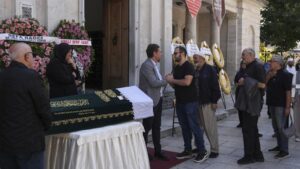 Veysel Karani'nin 58'nci kuşak torunu dualarla defnedildi