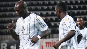 Vincent Aboubakar, Neftçi Bakü'de atmaya devam ediyor