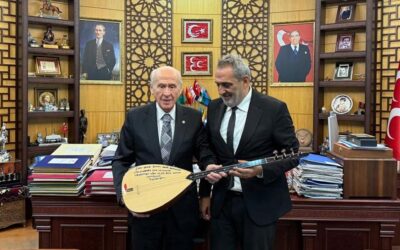 Yavuz Bingöl'den Bahçeli'ye anlamlı hediye