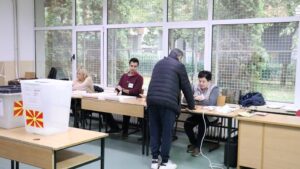 Yerel seçimde ikinci tur! Kuzey Makedonya halkı sandık başında