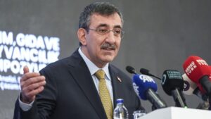 Yılmaz: Uzun soluklu bir politika setini milletimizin önüne getirmeyi planlıyoruz