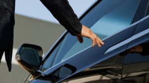 Zenginler lüks araç satın alırken ne istiyor?